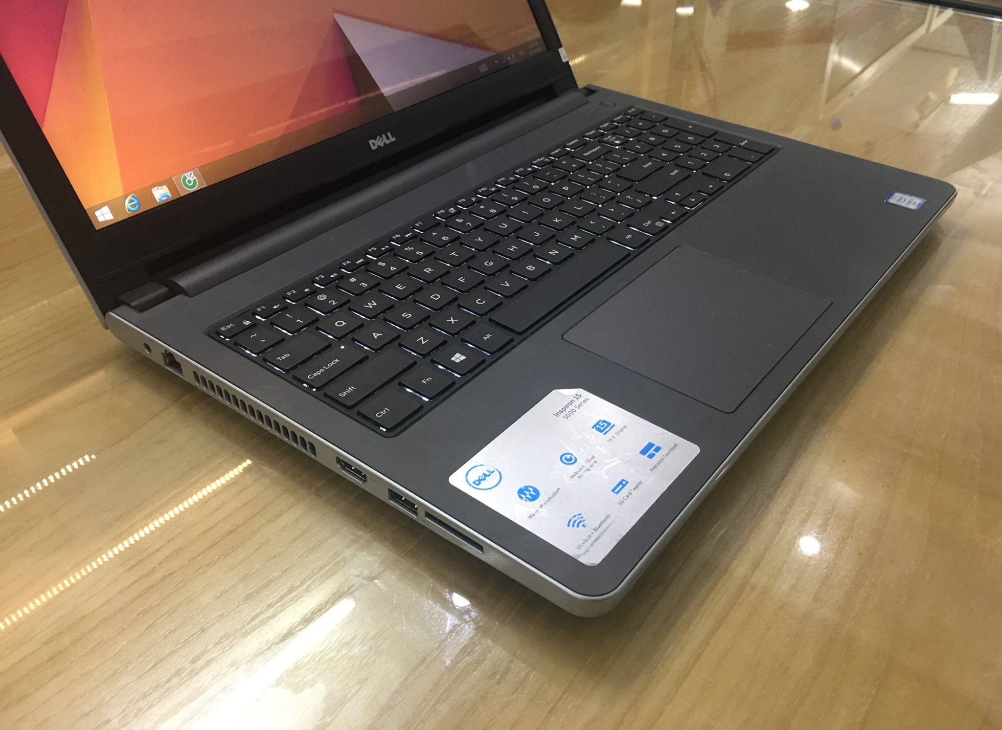 Laptop Dell Inspiron N5559-7.jpg